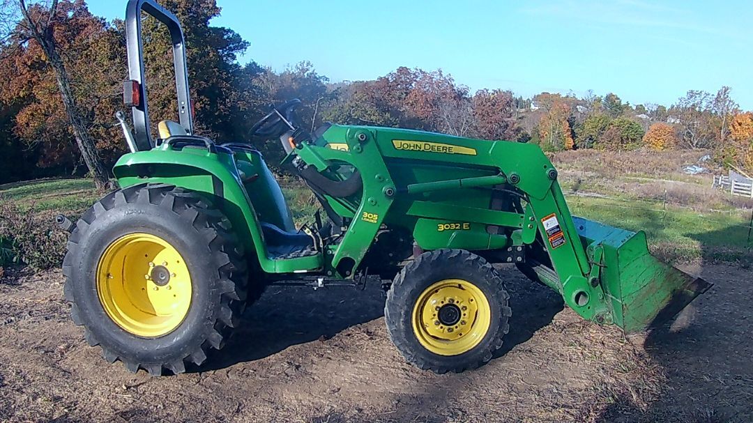 2009 JOHN DEERE 3032E in Vevay, IN