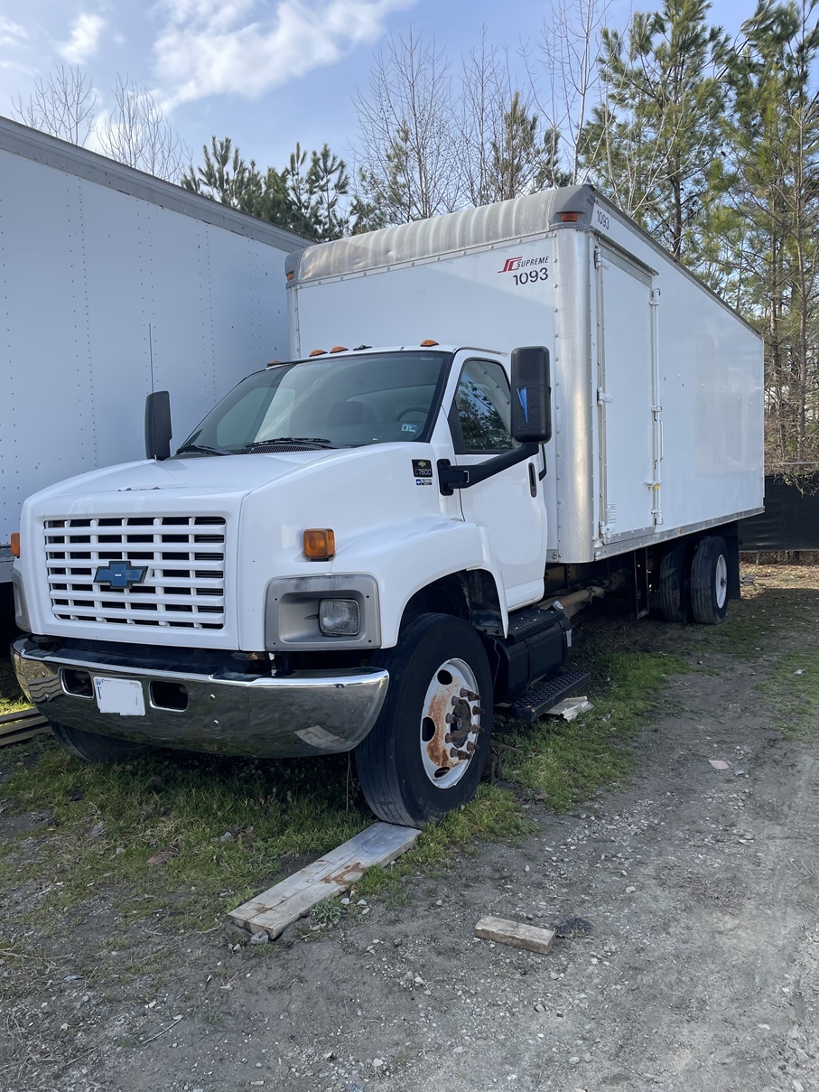 2005 CHEVROLET C 7500 in Prairieville, LA