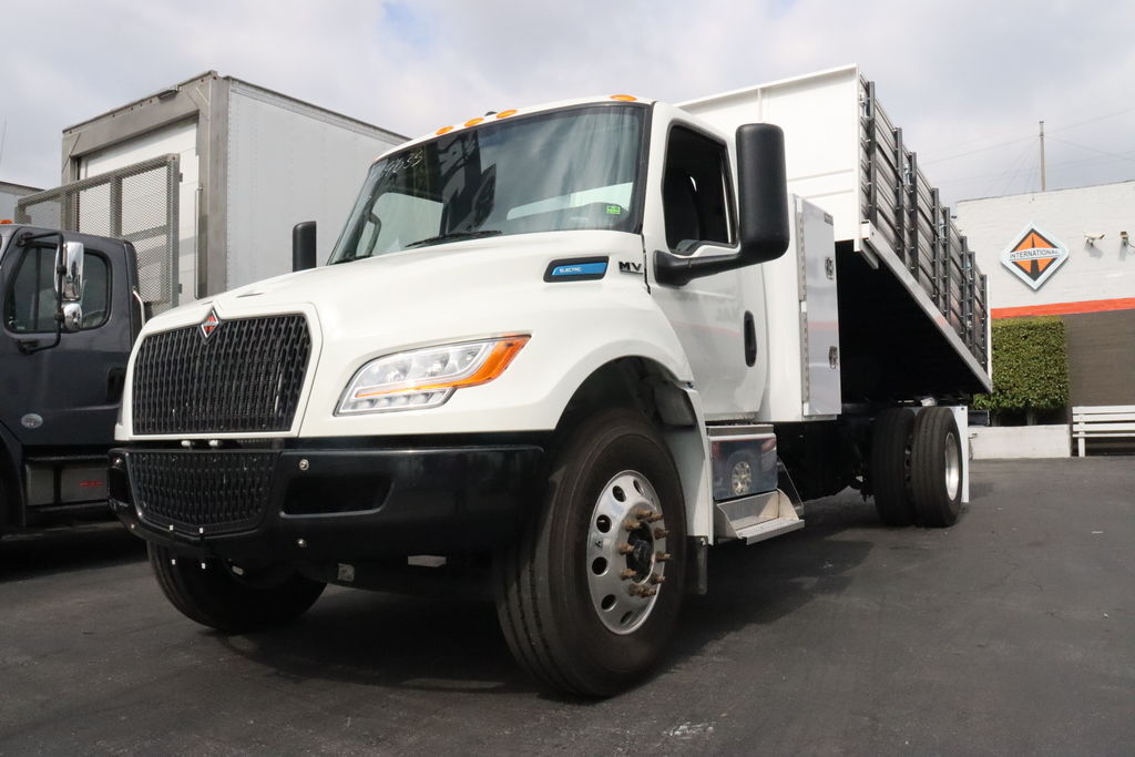 2024 INTERNATIONAL Electric MV Series in Los Angeles, CA