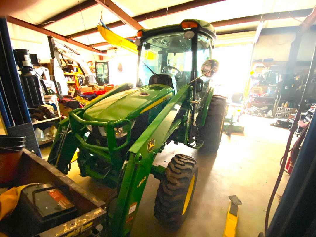 2017 JOHN DEERE 4052R in Birmingham, AL