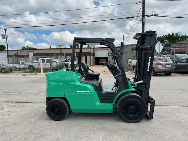 2017 MITSUBISHI FG50CN1 in Dallas, TX