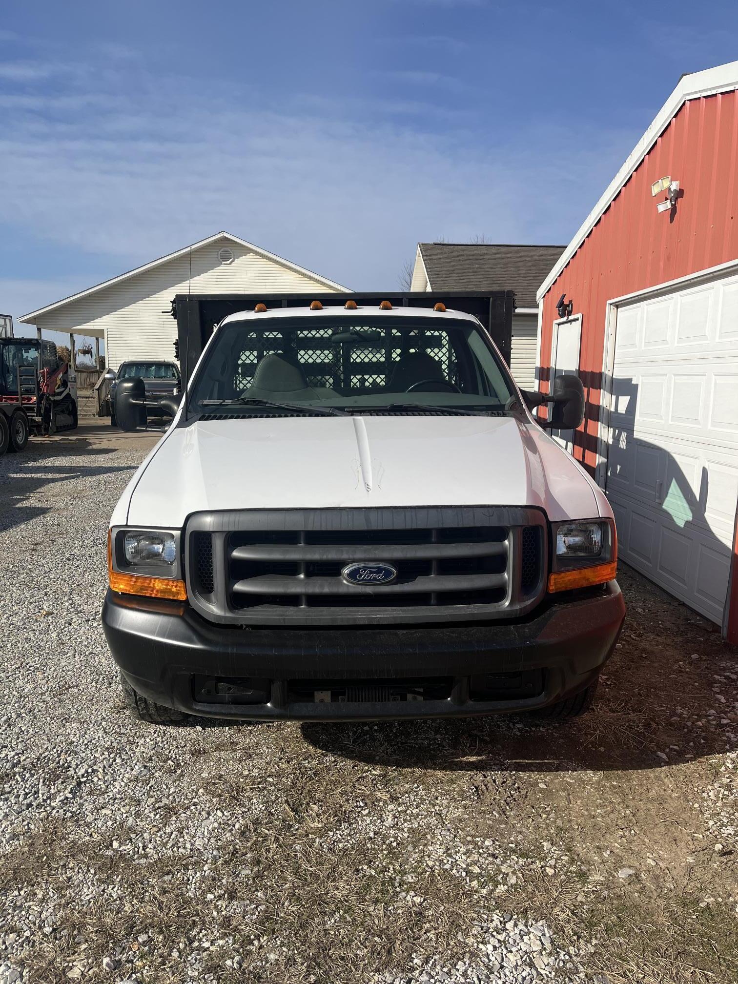 1999 FORD F350 in Bentonville, AR