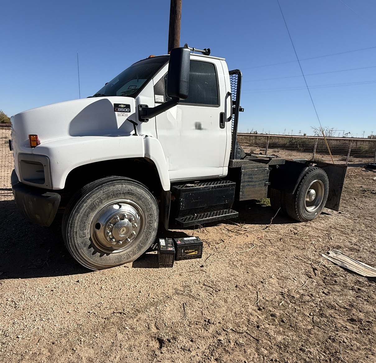 2004 CHEVROLET C8500 in Prairieville, LA