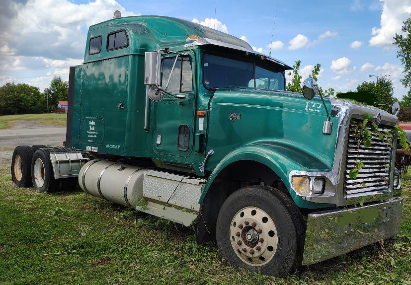 2000 INTERNATIONAL 9900 Eagle in Prairieville, LA