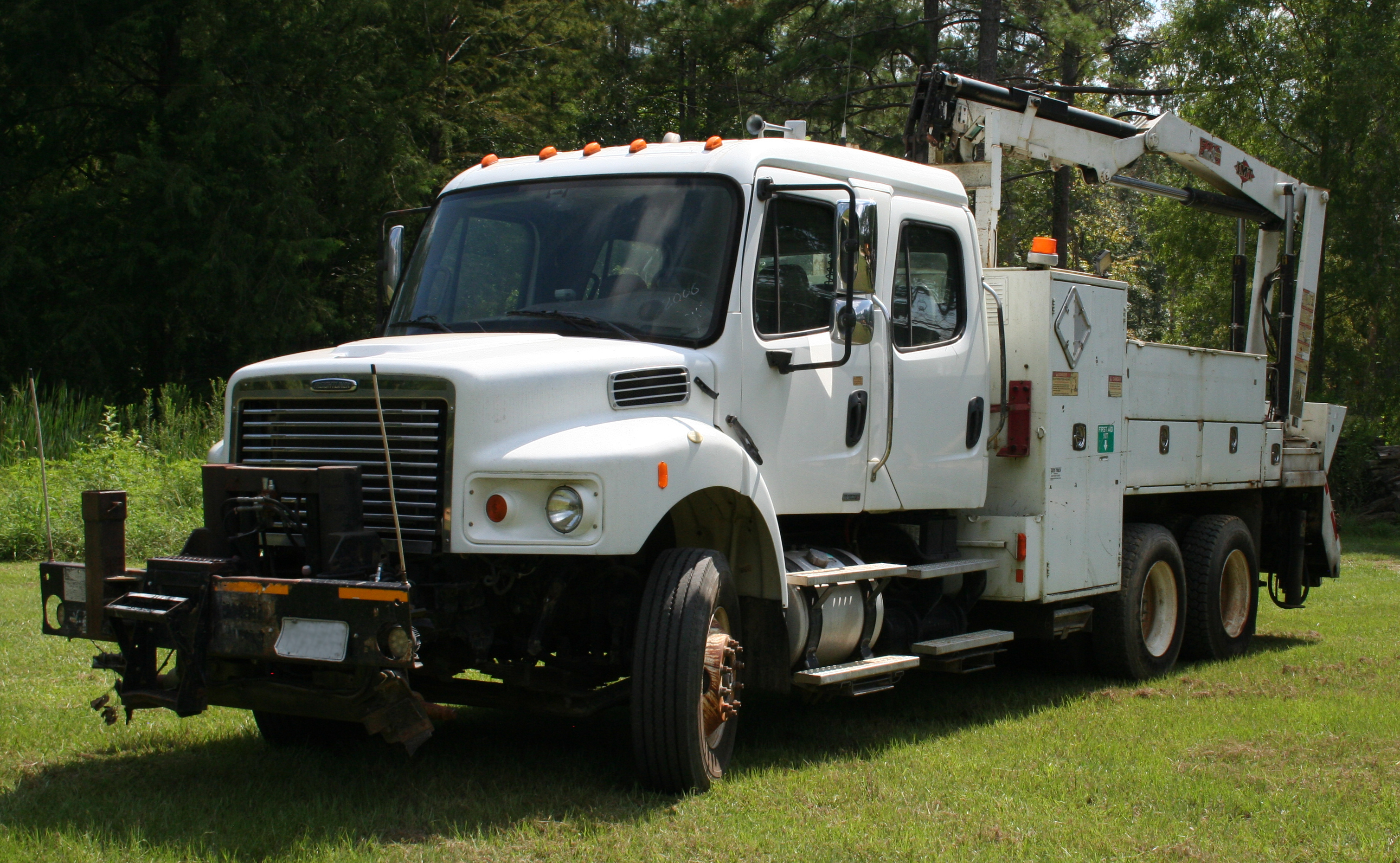 2008 FREIGHTLINER M2 in Deridder, LA