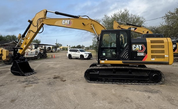 2017 CATERPILLAR 320 EL in Corpus Cristi, TX