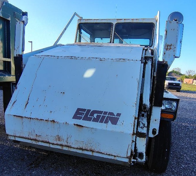 1999 ELGIN Pelican Series P in Monroe, MI