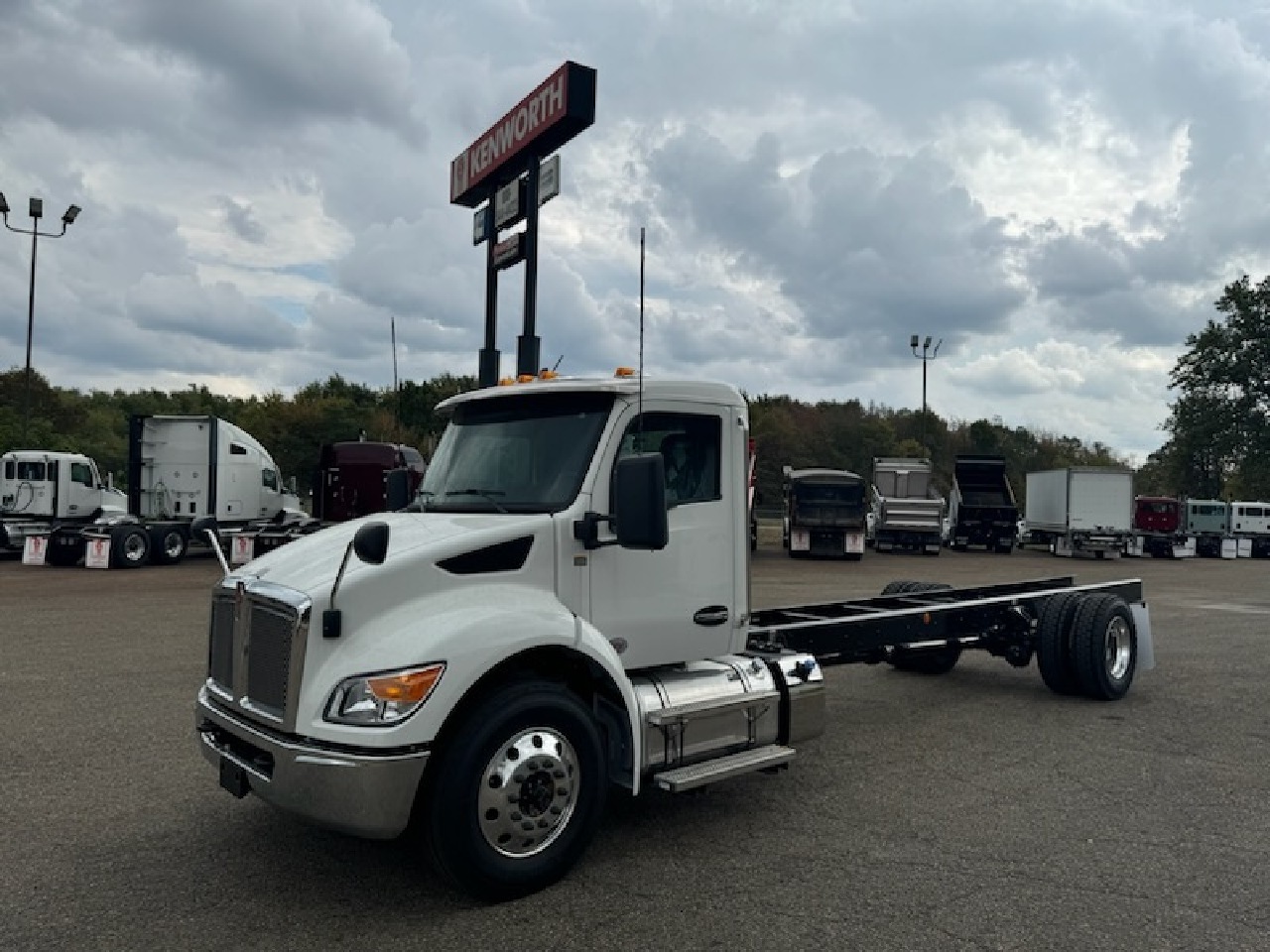 2025 Kenworth T280 in Canton, OH