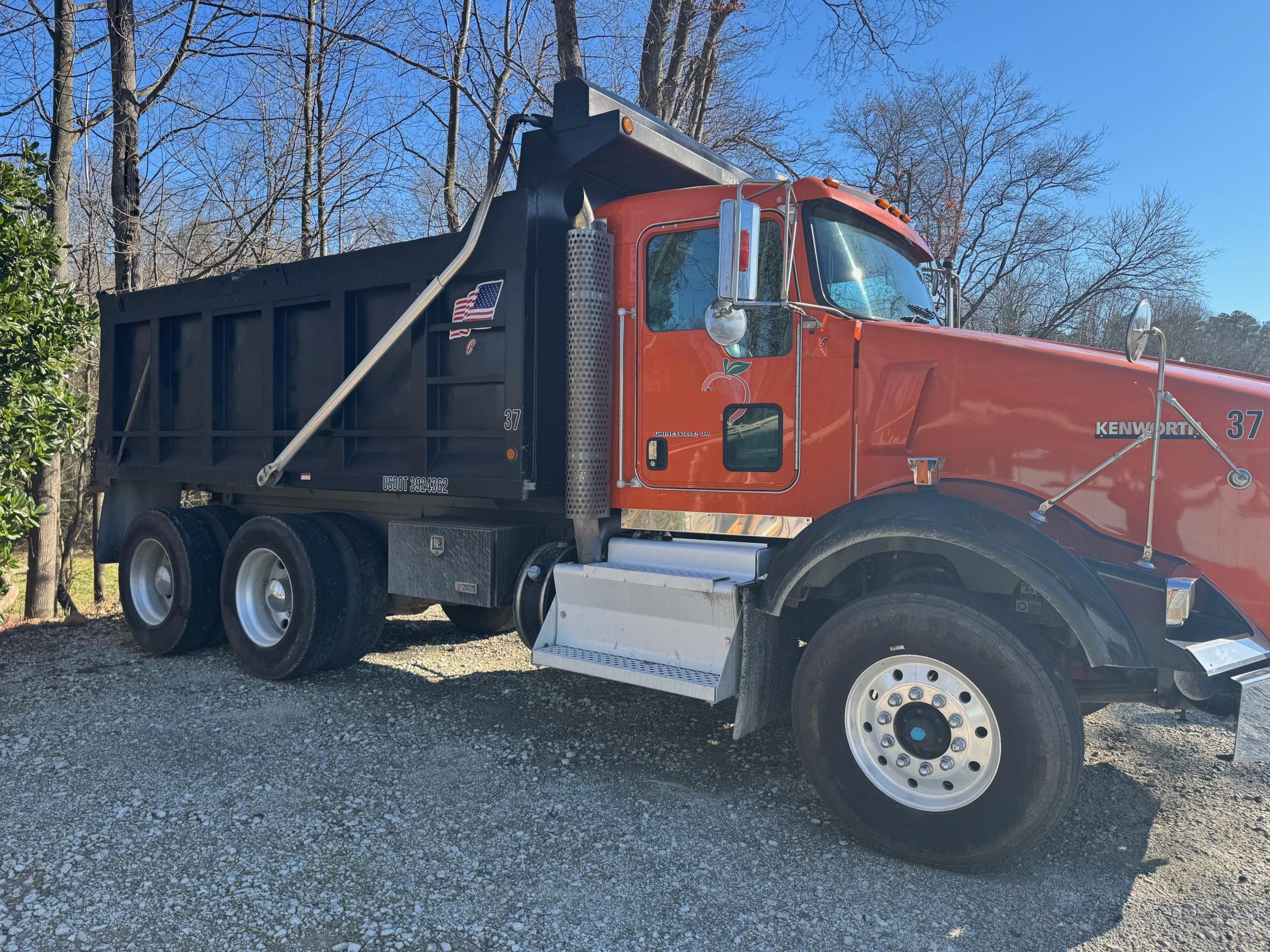 2014 KENWORTH T800 in Prairieville, LA