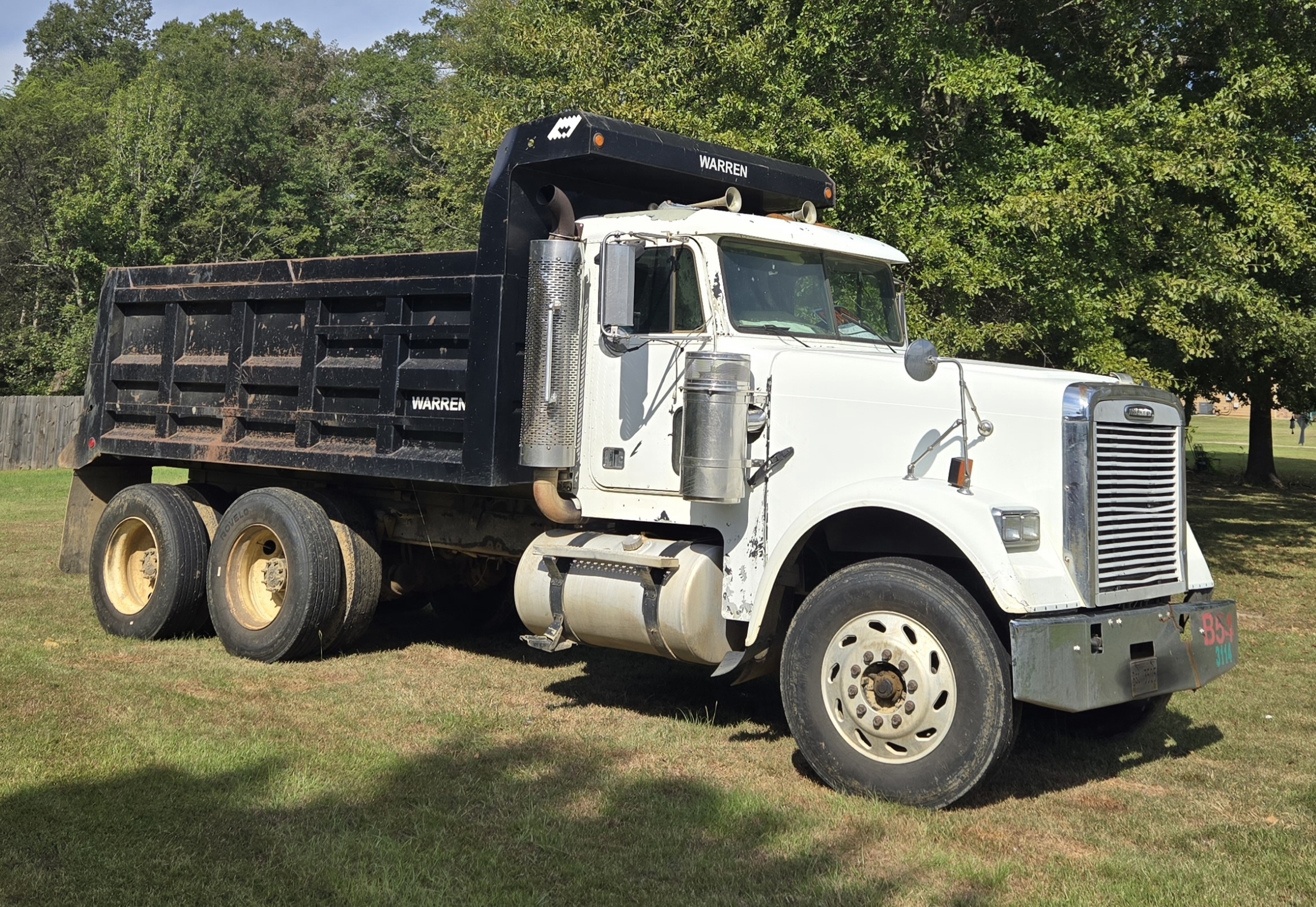 2005 FREIGHTLINER FLD 120 in Prairieville, LA