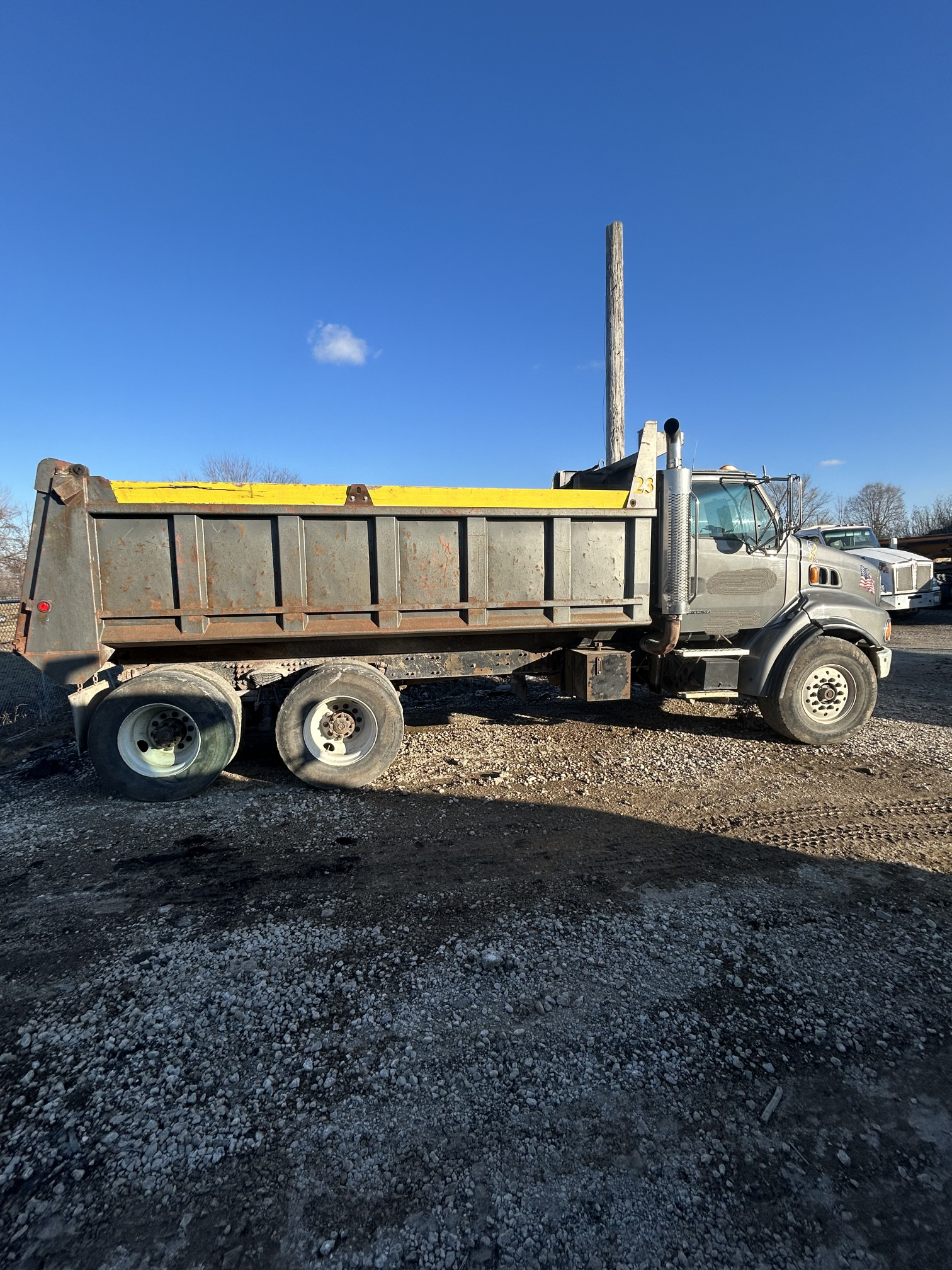 2004 STERLING LT9500 in Prairieville, LA