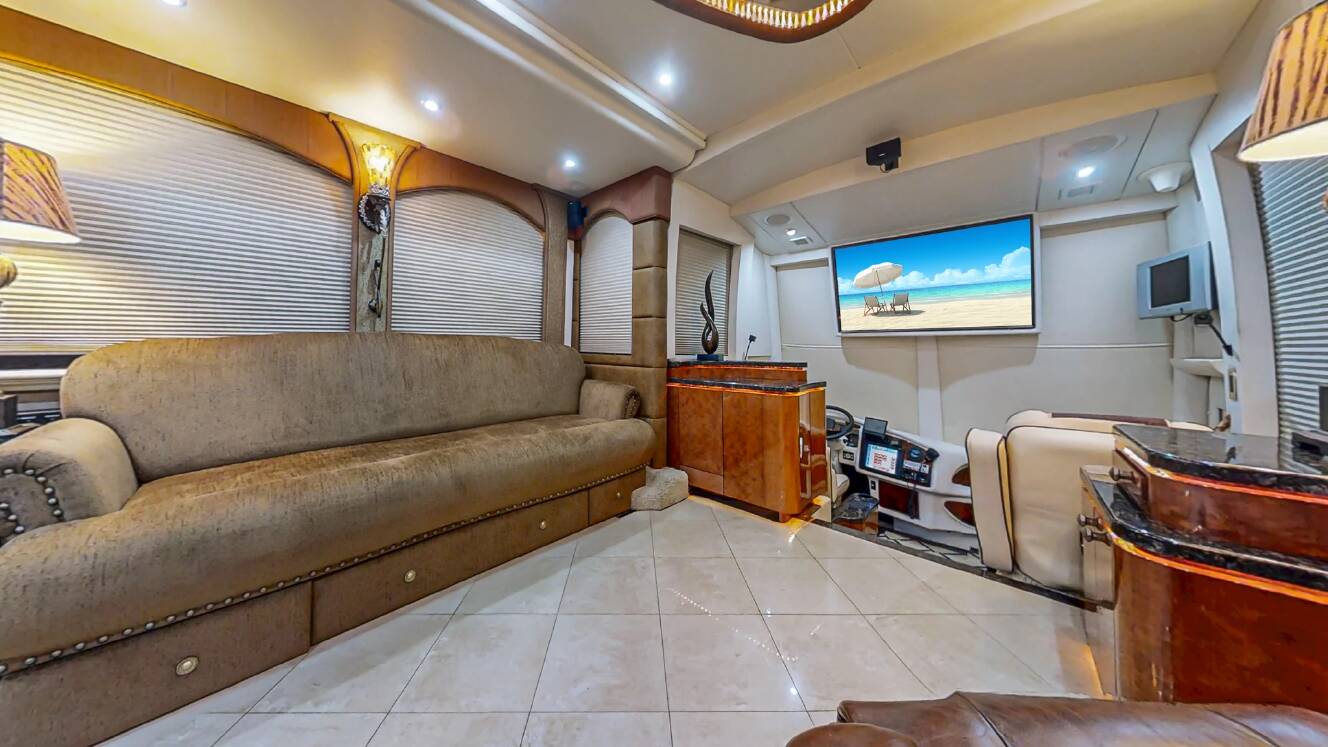 A photo of this 2009 Prevost Millennium H3-45