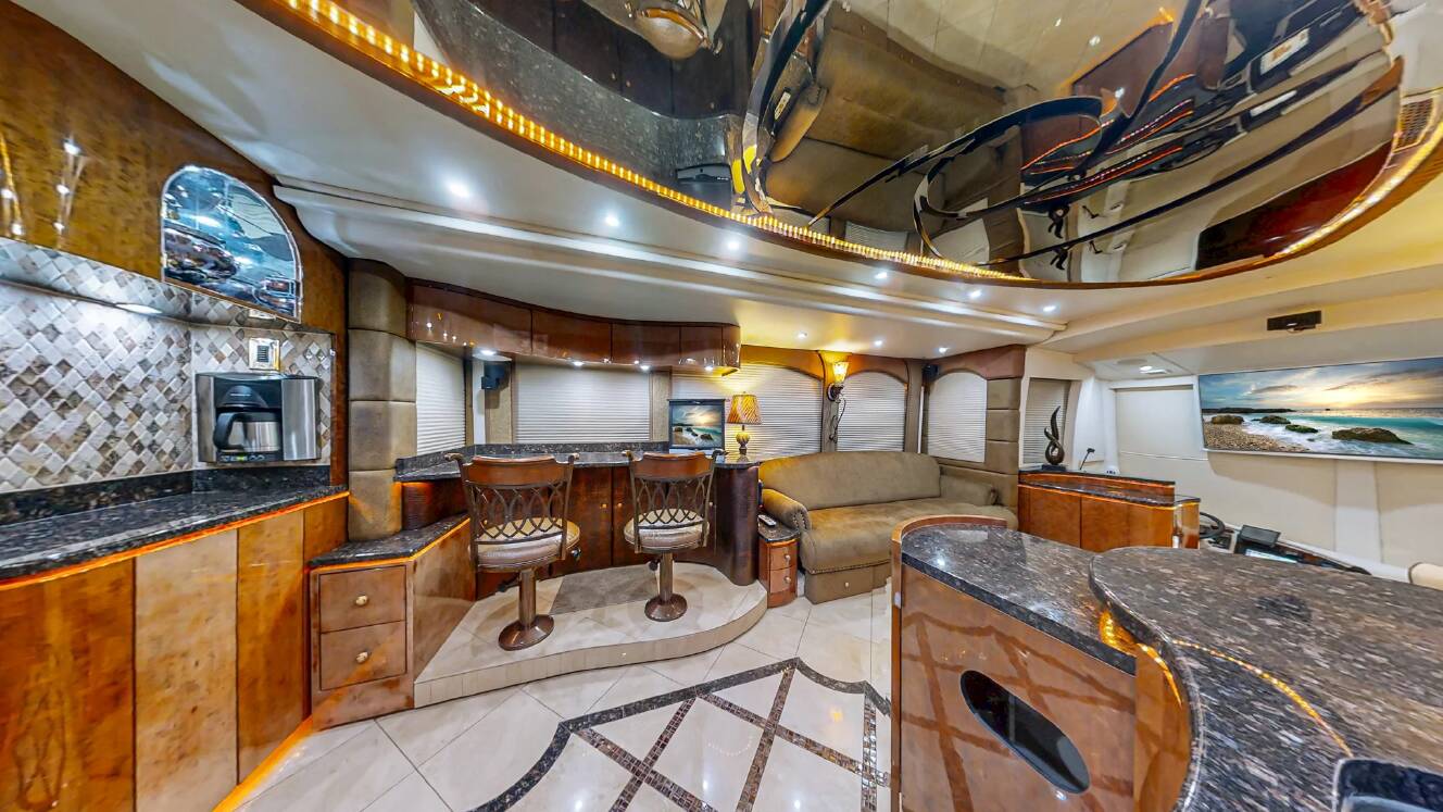 A photo of this 2009 Prevost Millennium H3-45