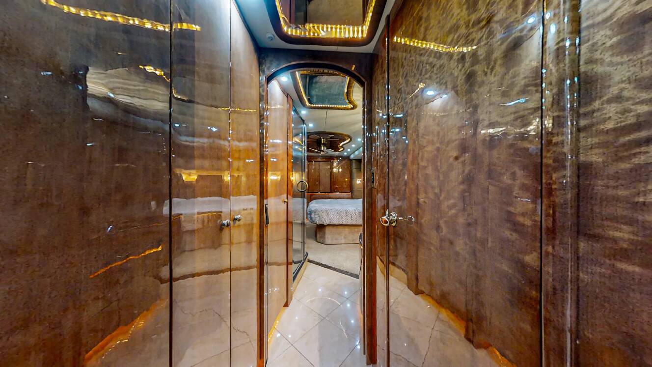 A photo of this 2009 Prevost Millennium H3-45