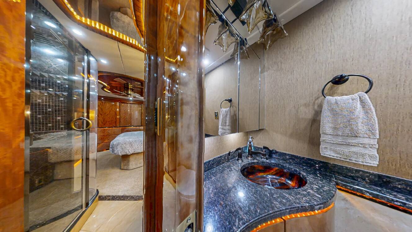 A photo of this 2009 Prevost Millennium H3-45