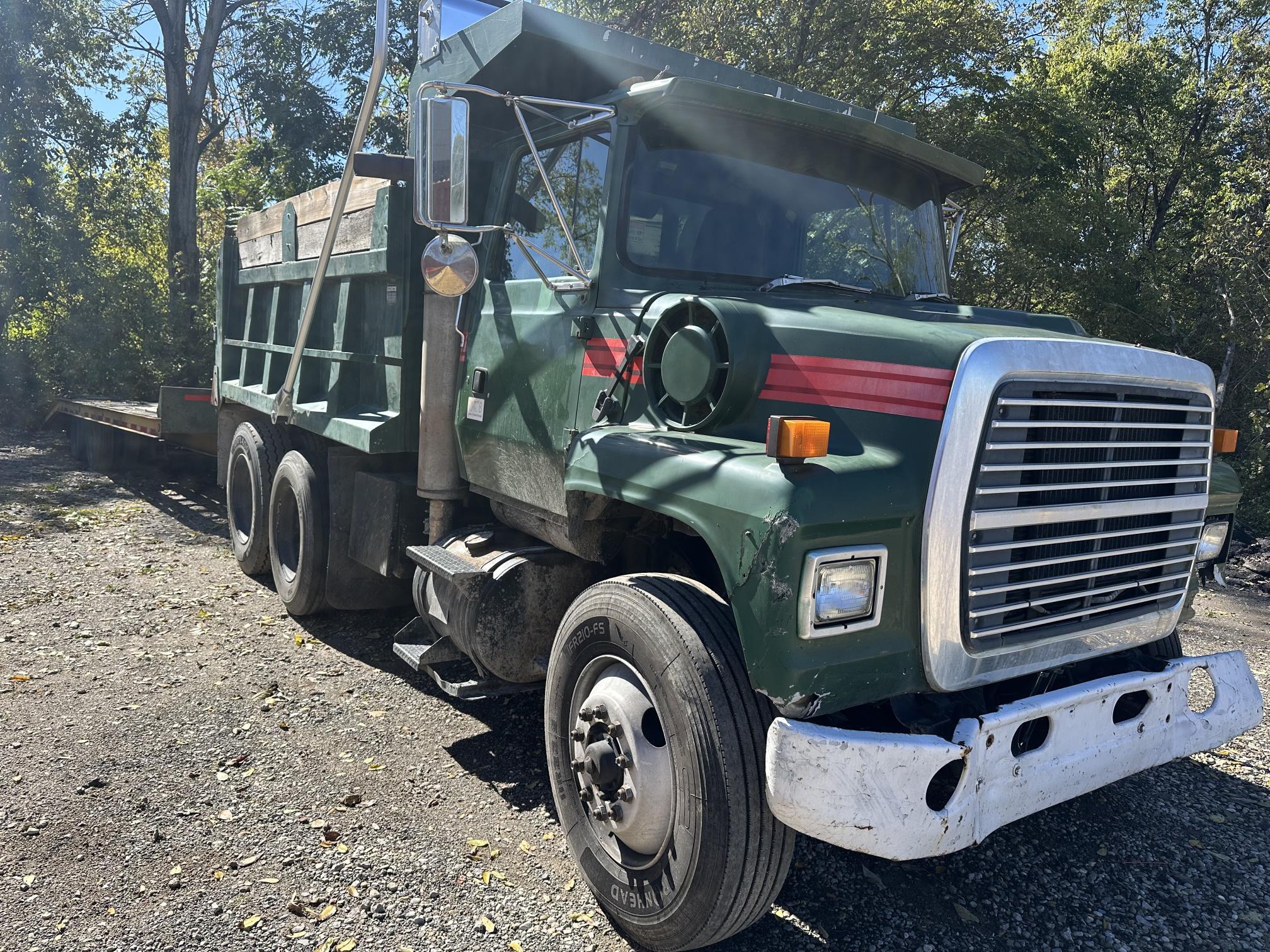1994 FORD LN9000 in Prairieville, OH