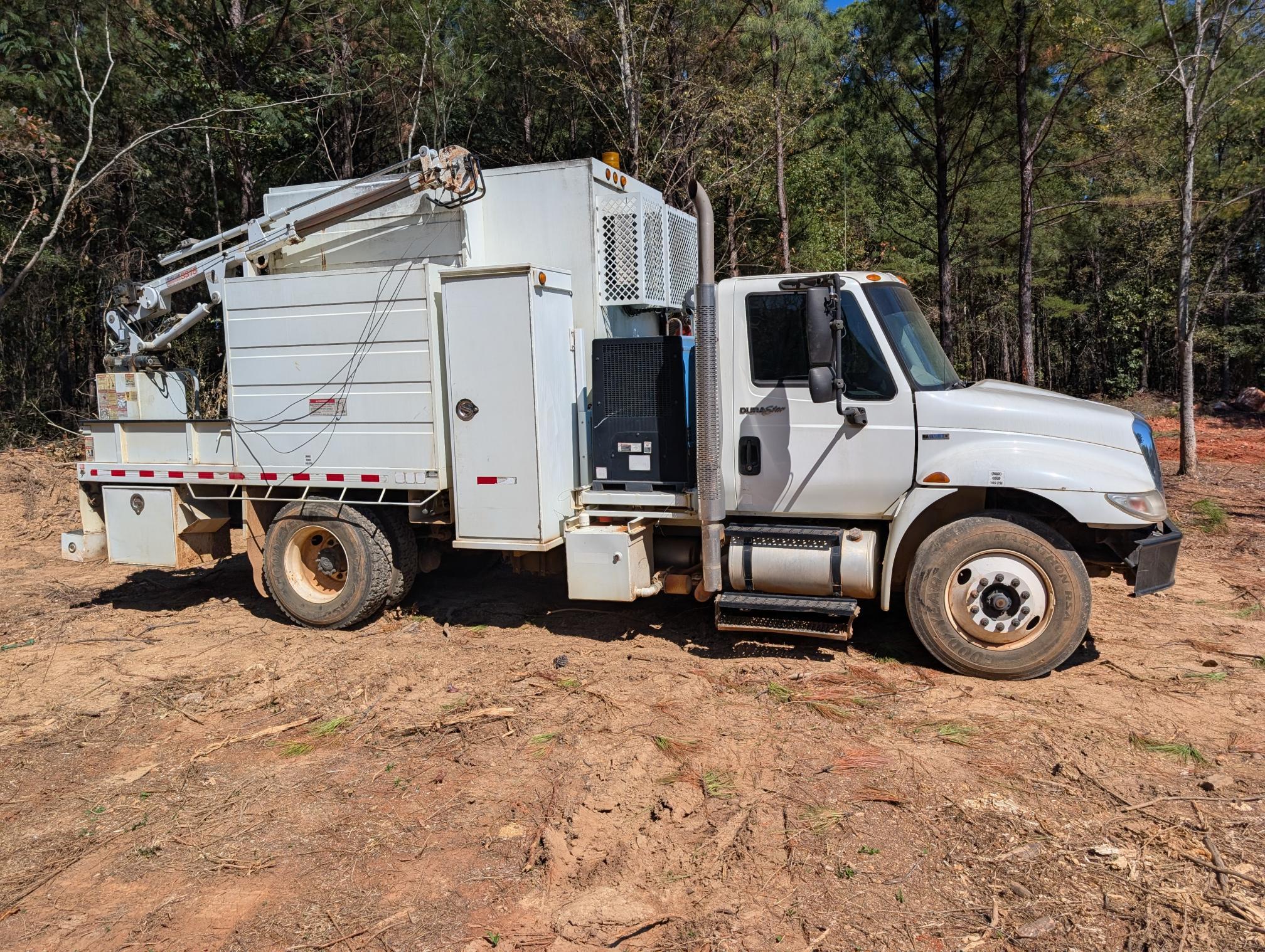 2011 INTERNATIONAL DT466 in Birmingham, AL
