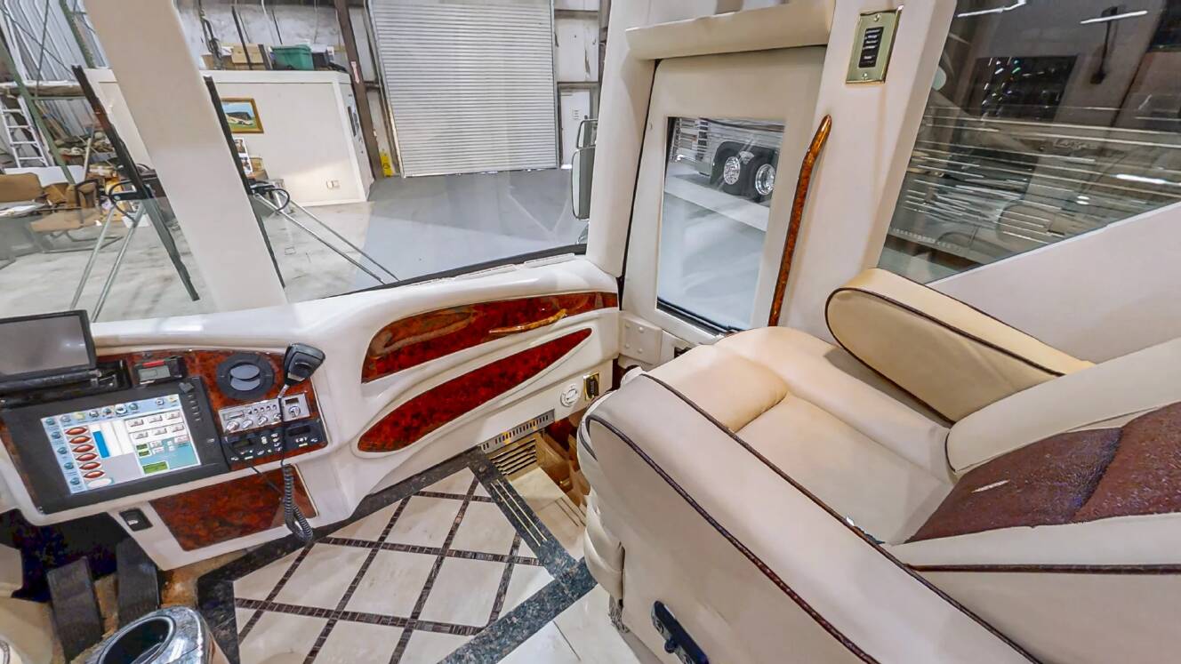 A photo of this 2009 Prevost Millennium H3-45