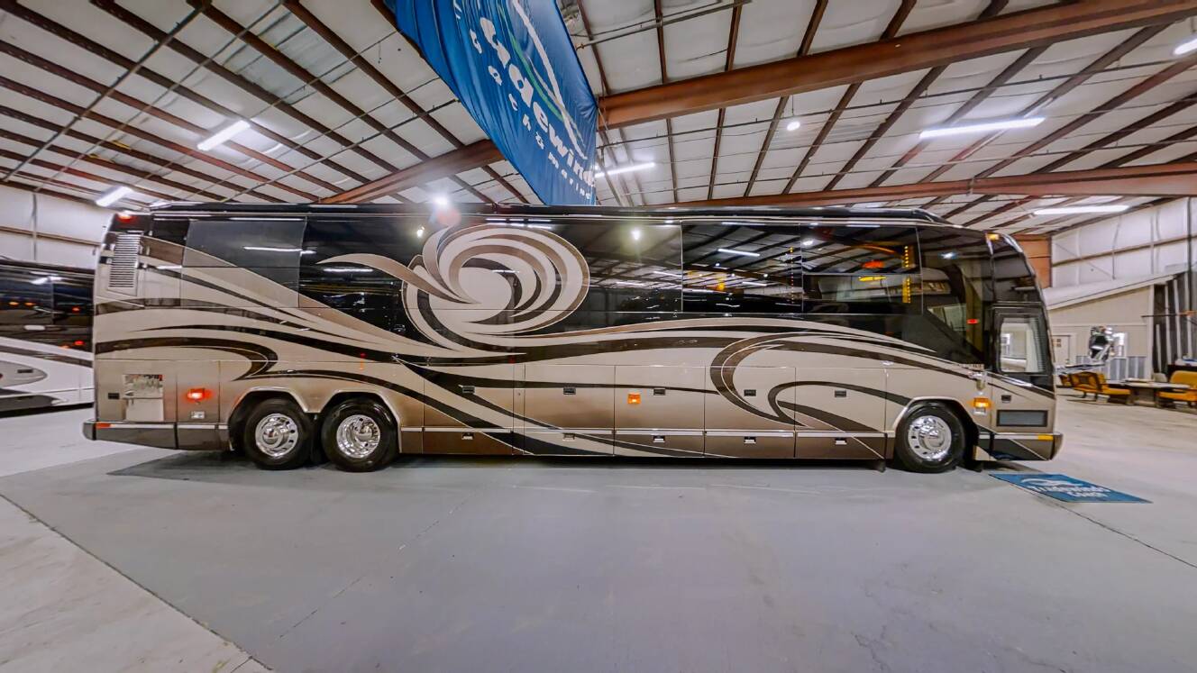 A photo of this 2009 Prevost Millennium H3-45