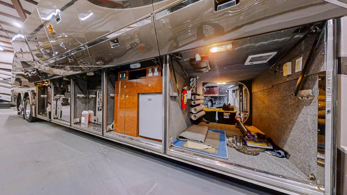 A photo of this 2009 Prevost Millennium H3-45