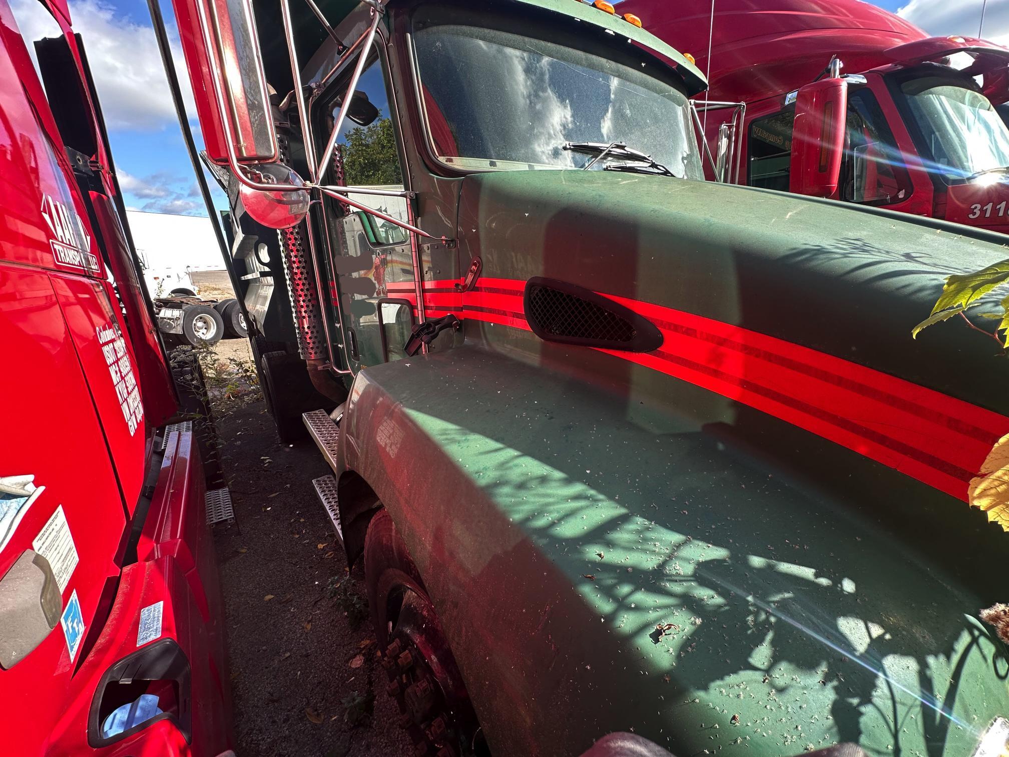 2004 KENWORTH T300 in Prairieville, OH
