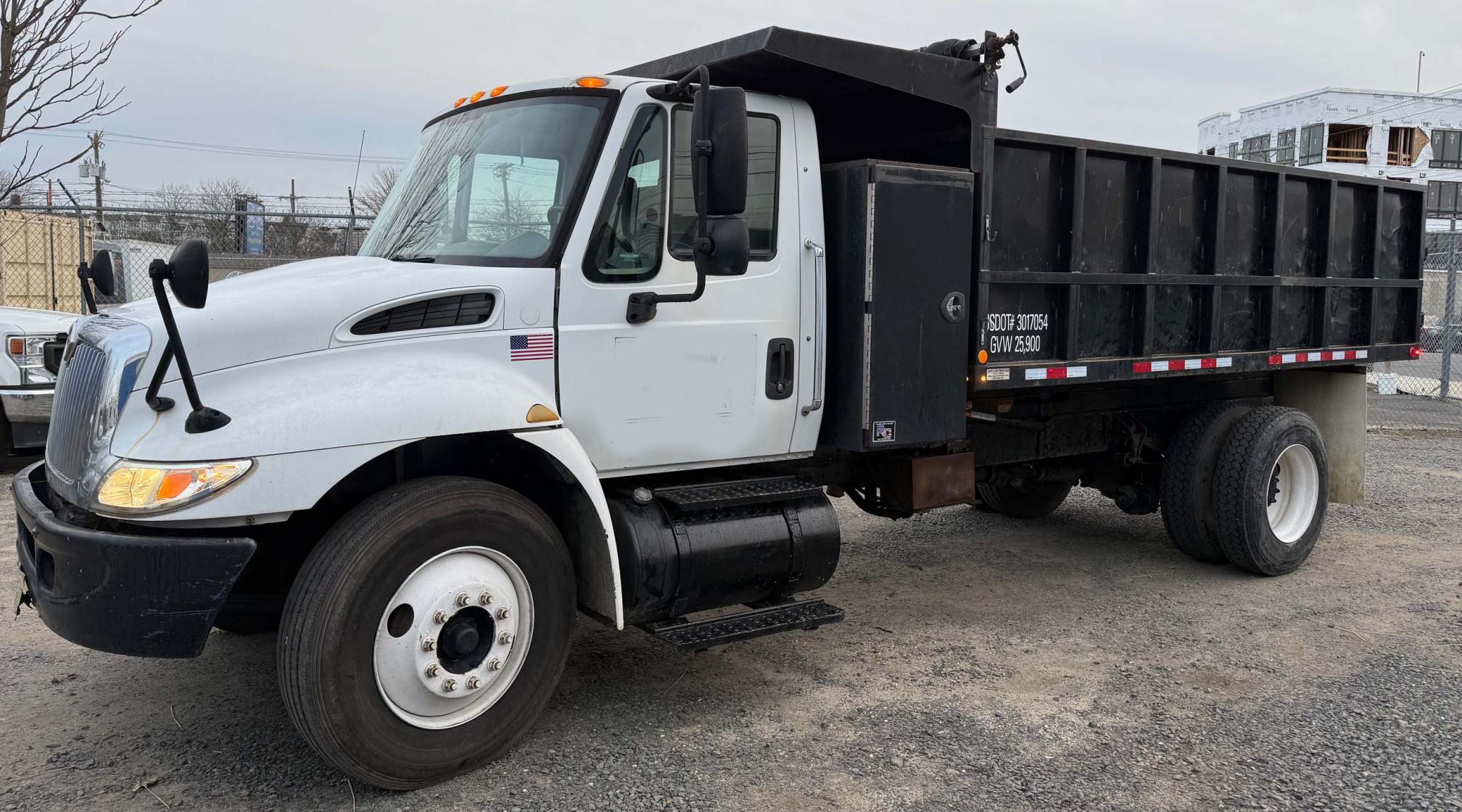 2007 INTERNATIONAL Durastar 4300 in Prairieville, LA