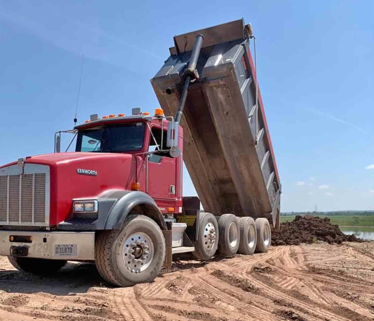 1995 KENWORTH T800 in Hobart, WI