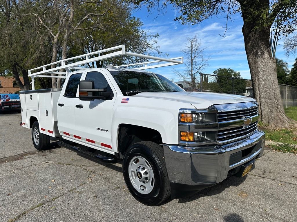 2018 CHEVROLET 2500 H.D. in North Hills, CA