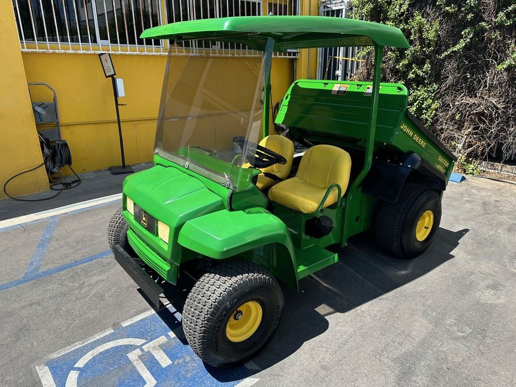 2003 John Deere Gator TH in North Hills, CA