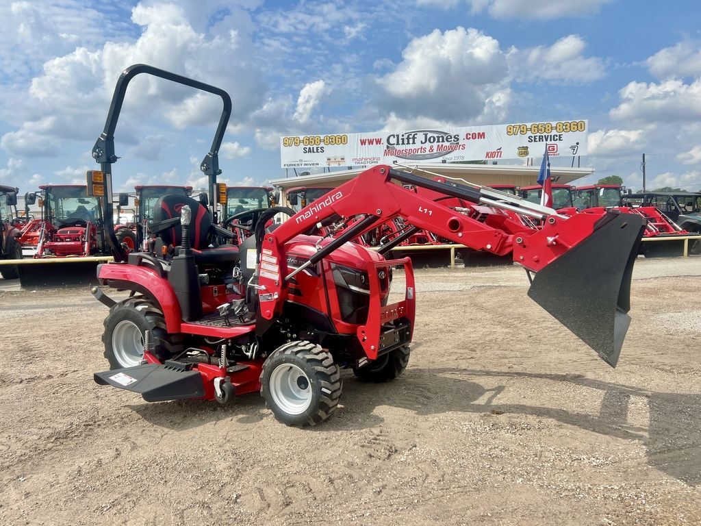 2025 Mahindra 1100 Series 1126 HST 4WD w/Mid Mower in Sealy, TX