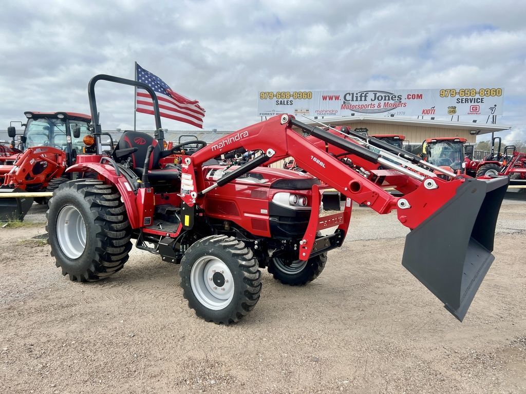2026 Mahindra 1600 Series 1626 Shuttle 4WD in Sealy, TX