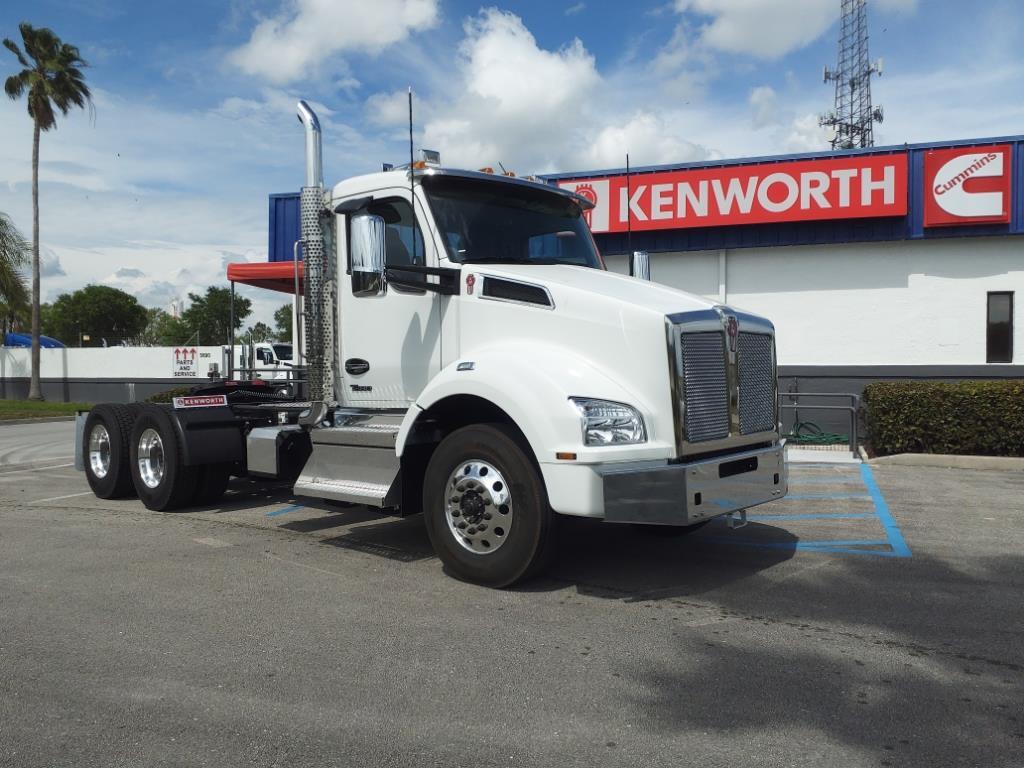 2025 KENWORTH T880 in Baltimore, MD