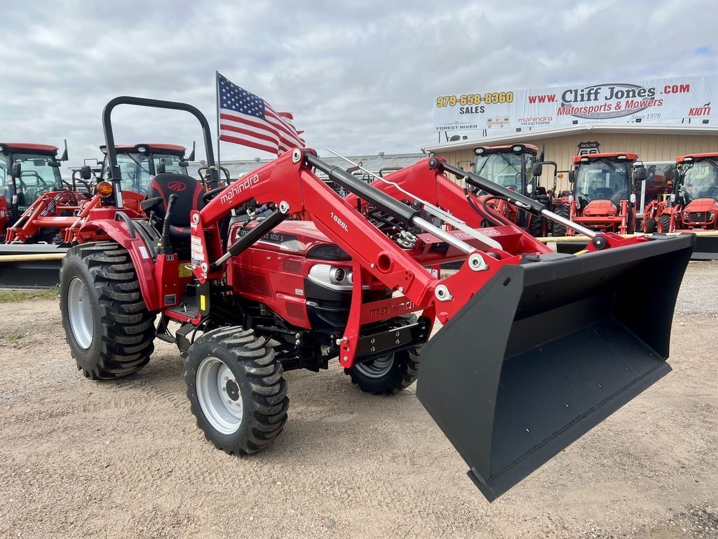 2026 Mahindra 1600 Series 1626 Shuttle 4WD in Sealy, TX