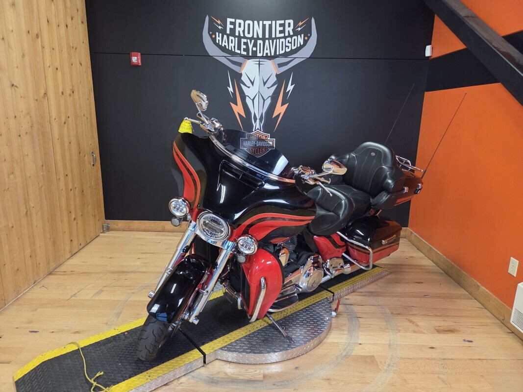 2016 Harley-Davidson CVO Limited CVO LIMITED in Winterville, NC