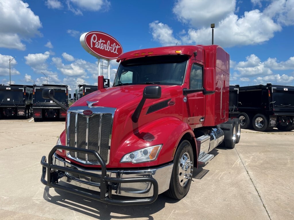 2023 Peterbilt 579 in Strafford, MO
