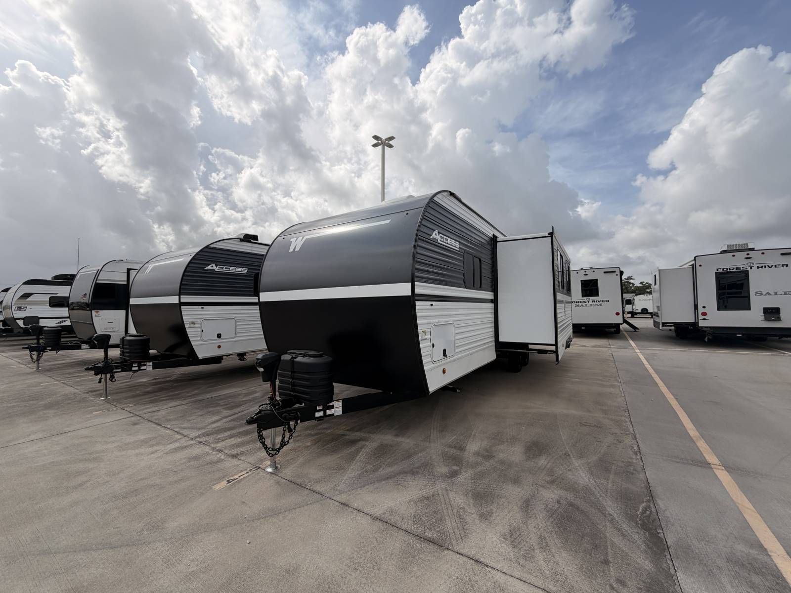 2027 Winnebago ACCESS 27BH in spring TX