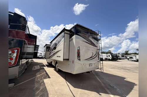2018 Tiffin OPEN ROAD 34PA in spring TX