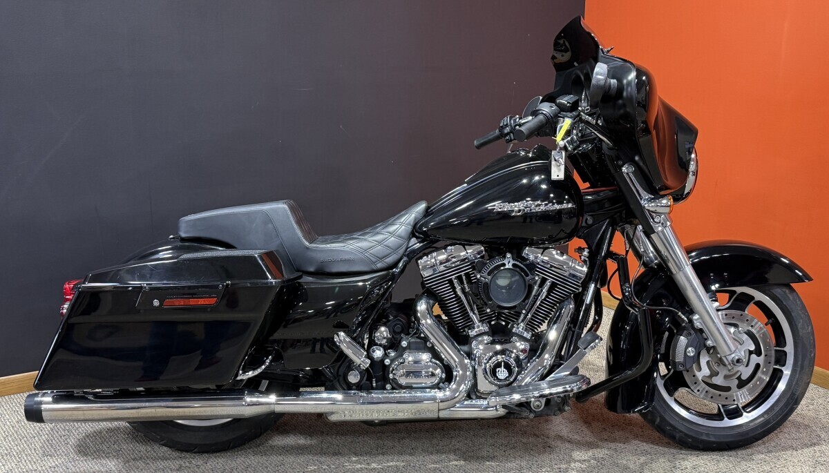2009 Harley-Davidson Street Glide in Lincoln, NE
