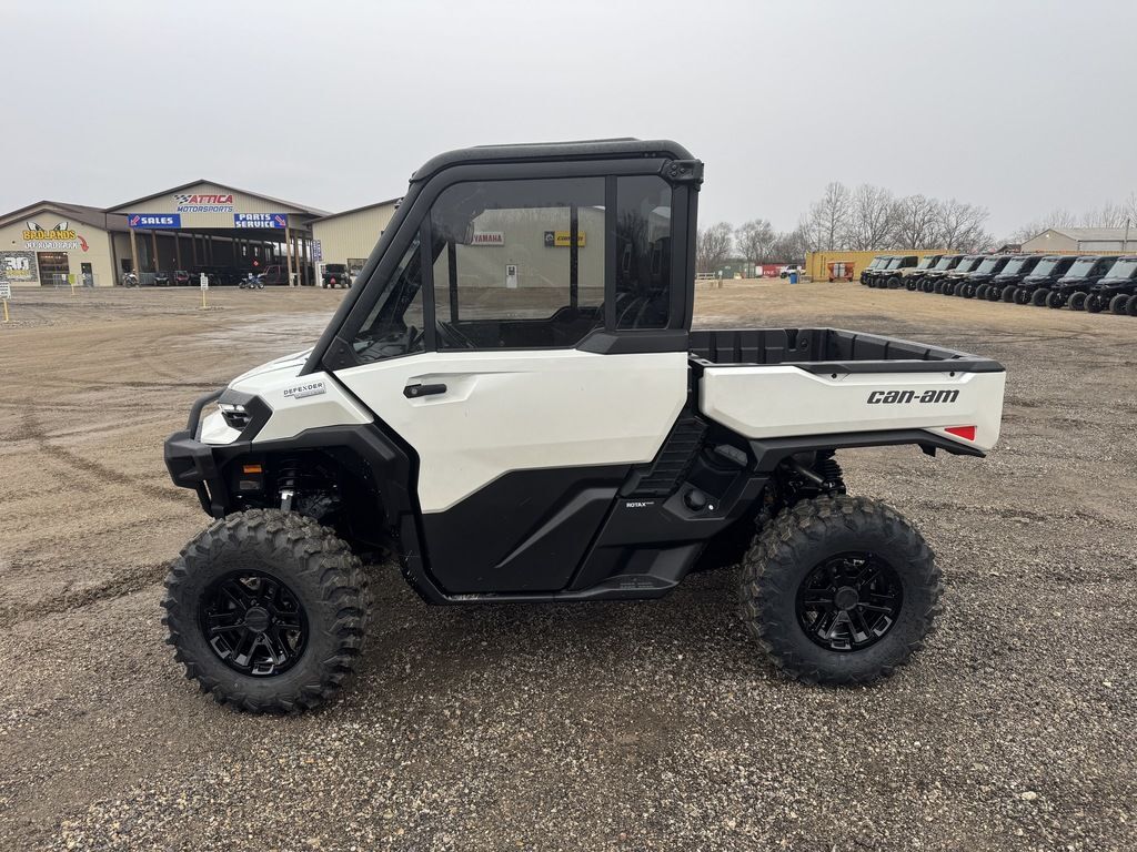 2026 Can-Am Defender Limited HD11 in attica IN