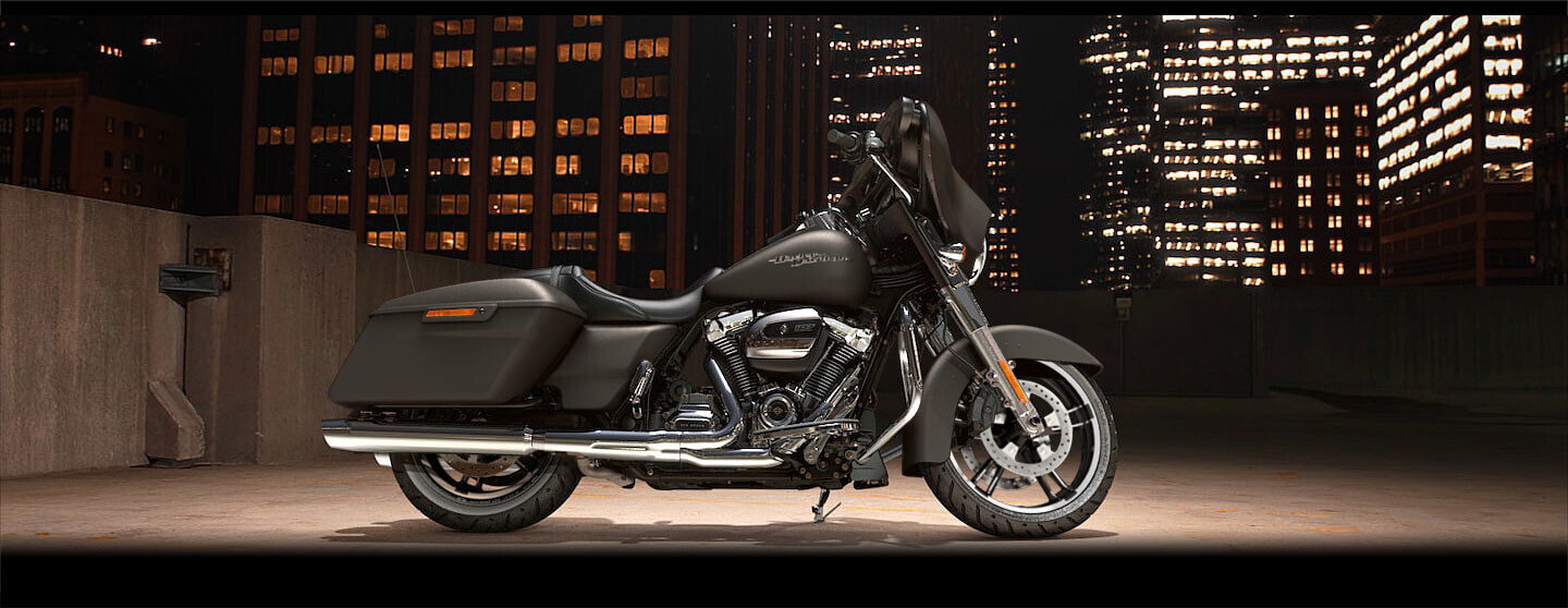 2018 Harley-Davidson Street Glide in Winterville, NC
