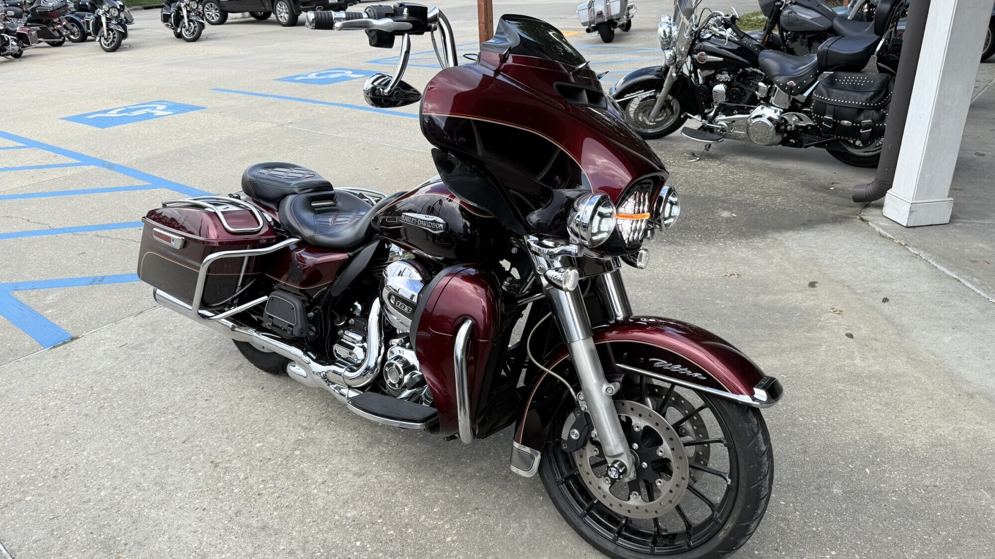 2014 Harley-Davidson Electra Glide Ultra Classic ULTRA CLASSIC FLHTCU in Winterville, NC