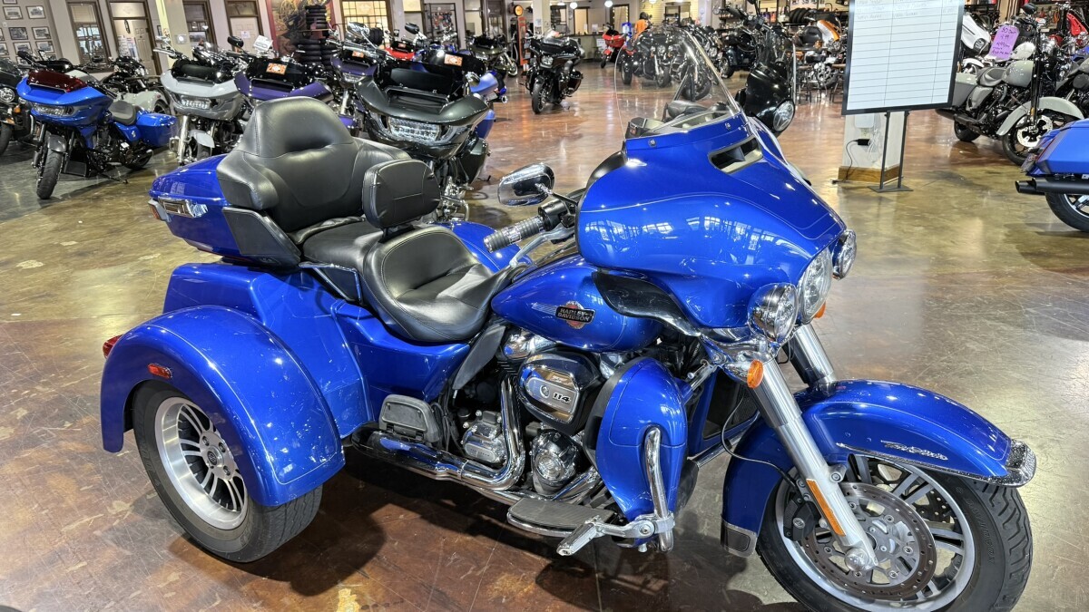 2024 Harley-Davidson Tri Glide Ultra ULTRA CLASSIC in Winterville, NC