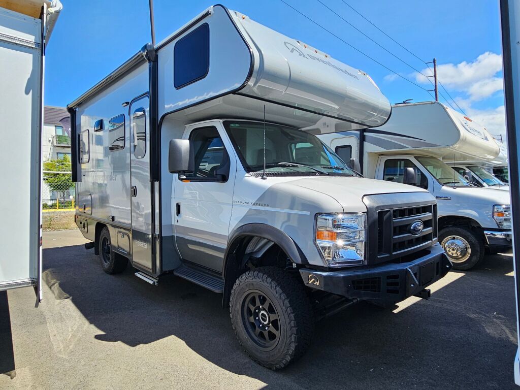 2026 Adventurer Manufacturing Inc. Overlander Ridge XT in kent WA