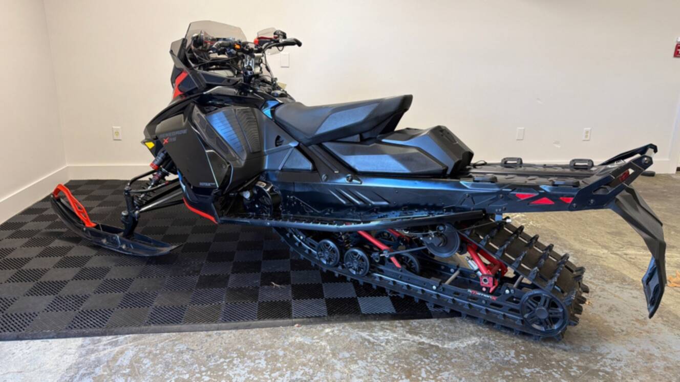 A photo of this 2022 Ski-Doo Renegade 850 E-TEC XRS