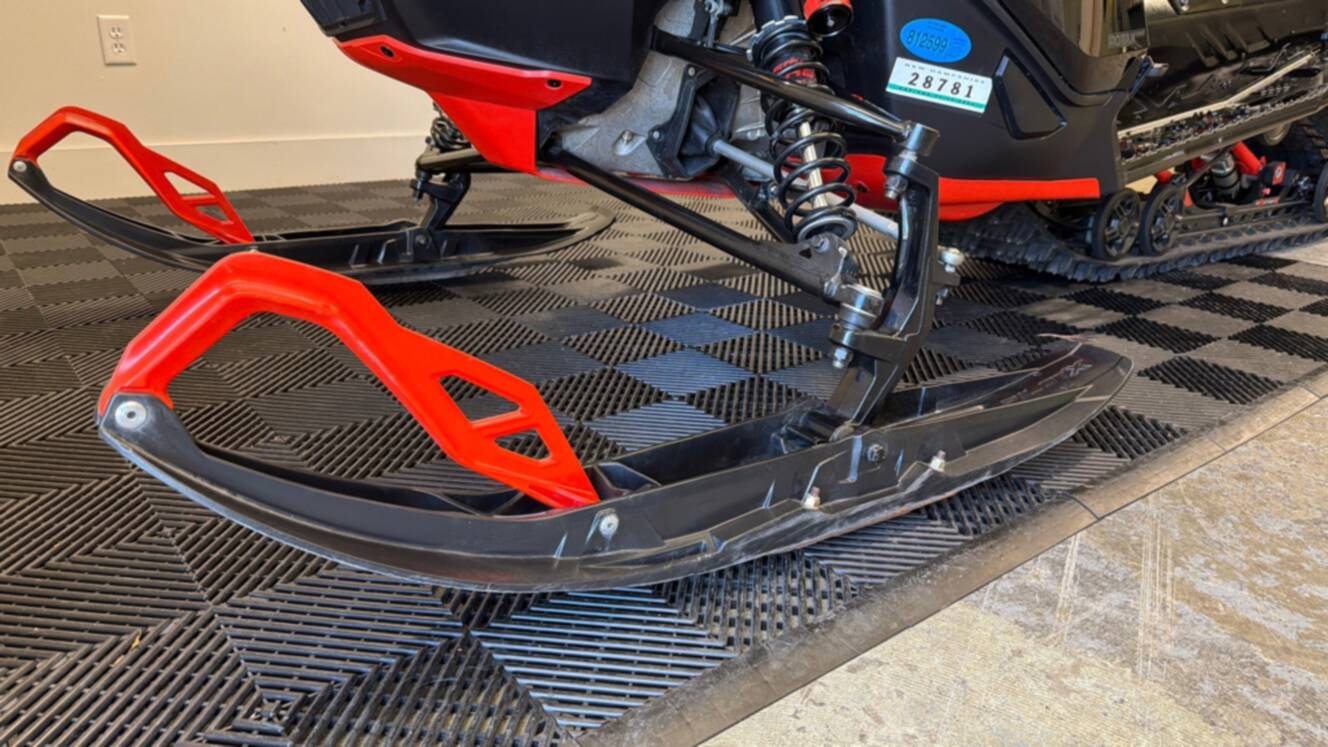 A photo of this 2022 Ski-Doo Renegade 850 E-TEC XRS