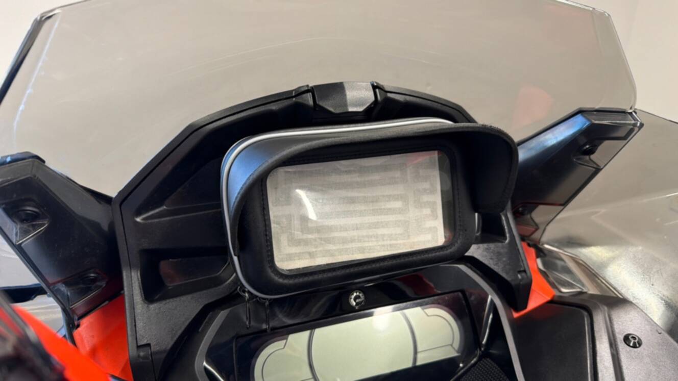 A photo of this 2022 Ski-Doo Renegade 850 E-TEC XRS