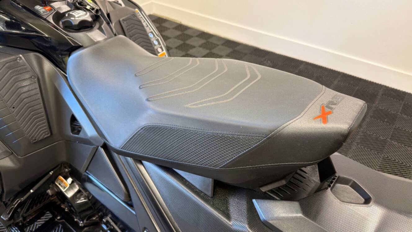 A photo of this 2022 Ski-Doo Renegade 850 E-TEC XRS