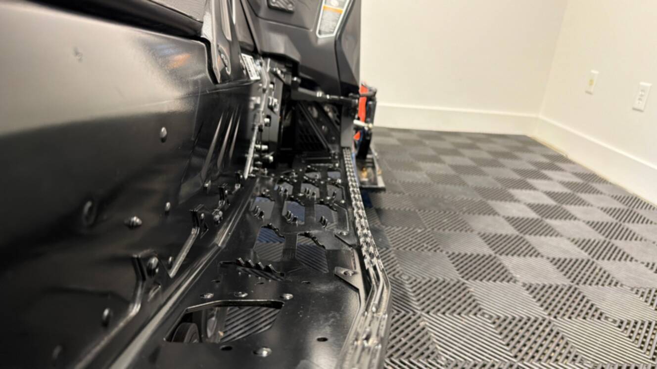 A photo of this 2022 Ski-Doo Renegade 850 E-TEC XRS