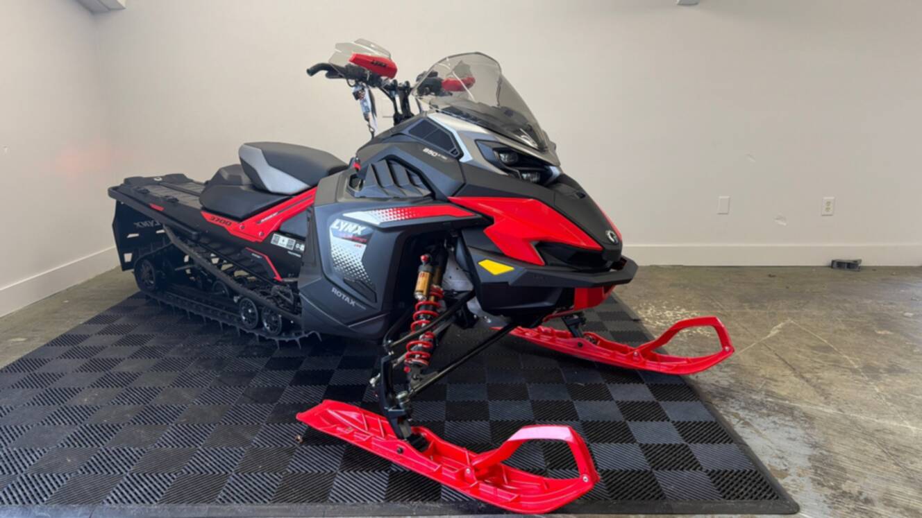 A photo of this 2026 Lynx Xterrain RE 850 E-TEC
