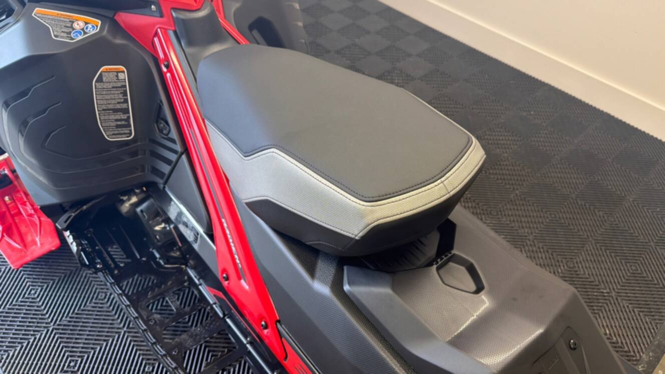 A photo of this 2026 Lynx Xterrain RE 850 E-TEC